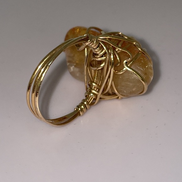 Custom Made Yellow Gold filled wire wrapped Citrine Gemstone Ring - Picture 14 of 16
